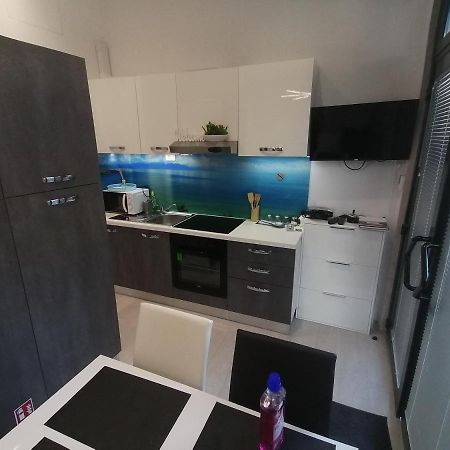 Apartment Rose By The Beach & Tennis Courts Split Ngoại thất bức ảnh