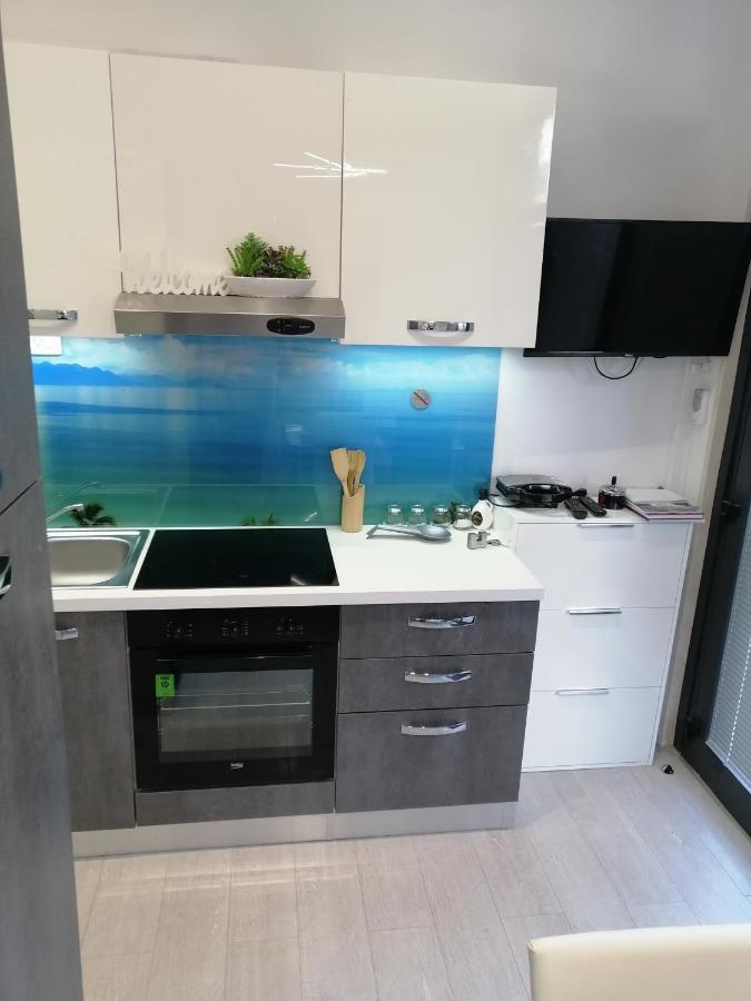 Apartment Rose By The Beach & Tennis Courts Split Ngoại thất bức ảnh