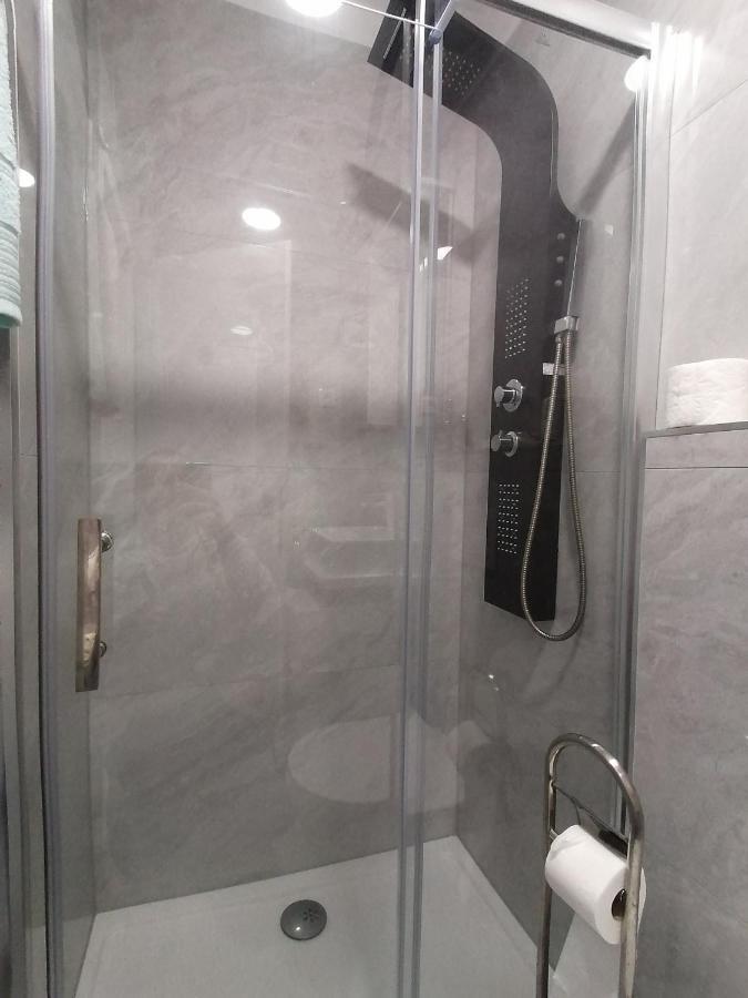 Apartment Rose By The Beach & Tennis Courts Split Ngoại thất bức ảnh